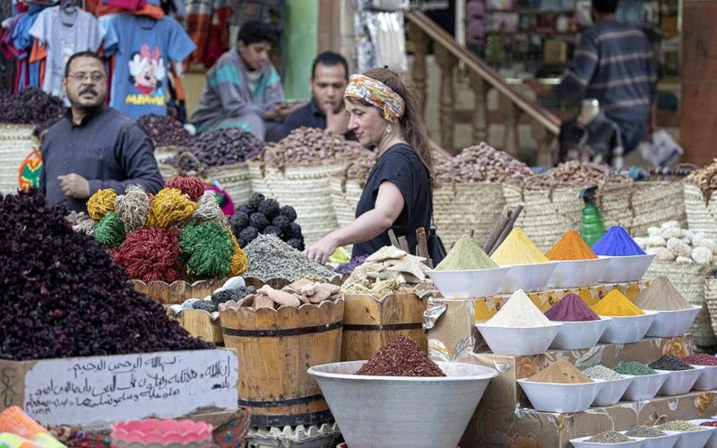 Lạm phát khiến giá hàng hóa tại Ai Cập tăng mạnh. (Ảnh Trend Detail News)