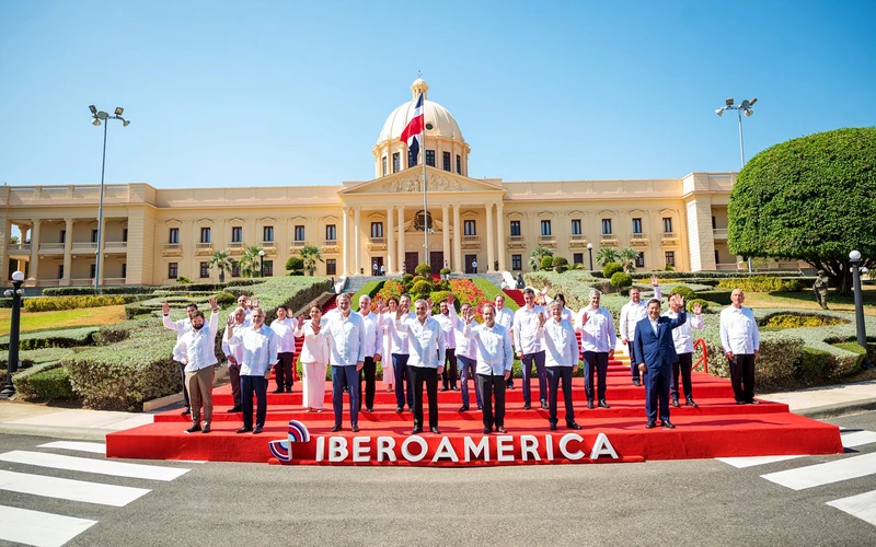Các đại biểu tham dự Hội nghị thượng đỉnh Ibero-America. (Ảnh SEGIB)