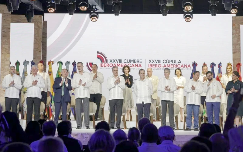 Lãnh đạo và đại diện các quốc gia thành viên tham dự Hội nghị thượng đỉnh Ibero-America lần thứ 28.