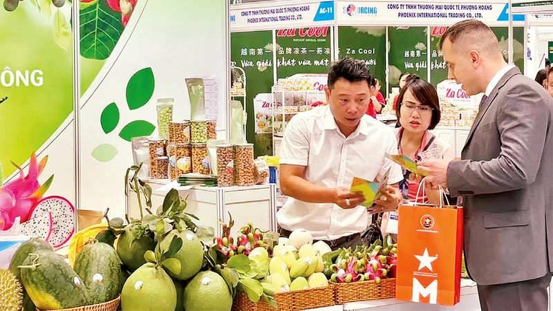 Một gian trưng bày sản phẩm tại diễn đàn xuất khẩu năm 2024 tổ chức tại Thành phố Hồ Chí Minh.