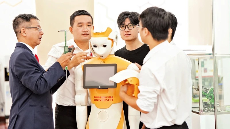 Sinh viên Trường đại học Quốc tế Sài Gòn được học tập trong môi trường công nghệ cao. (Ảnh CTV)