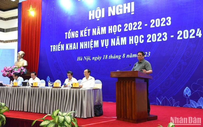 Thủ tướng Chính phủ Phạm Minh Chính phát biểu tại Hội nghị tổng kết năm học 2022-2023, triển khai nhiệm vụ năm học 2023 - 2024 của ngành giáo dục. (Ảnh: TRẦN HẢI)