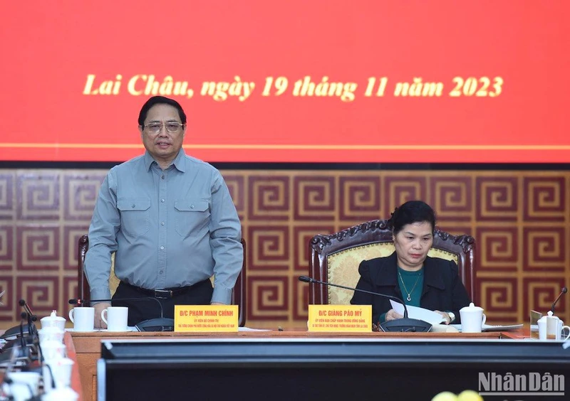 Thủ tướng Phạm Minh Chính chủ trì buổi làm việc với Ban Thường vụ Tỉnh uỷ Lai Châu. (Ảnh: TRẦN HẢI)