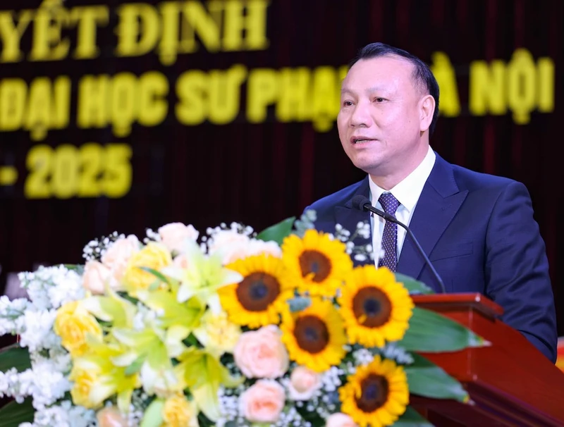 Hiệu trưởng Trường đại học Sư phạm Hà Nội Nguyễn Đức Sơn.