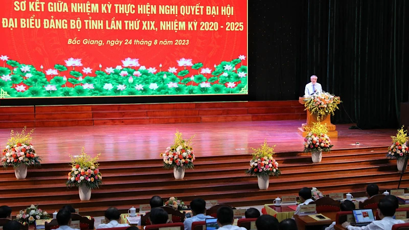 Hội nghị sơ kết giữa nhiệm kỳ tỉnh Bắc Giang.