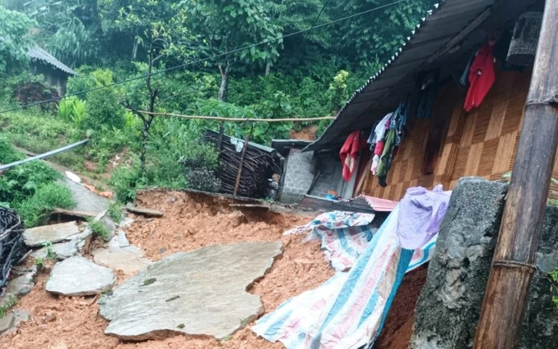 Mưa lớn gây hư hại nhà ở của người dân ở xã Tòng Sành, huyện Bát Xát- Lào Cai. (Ảnh: TL)