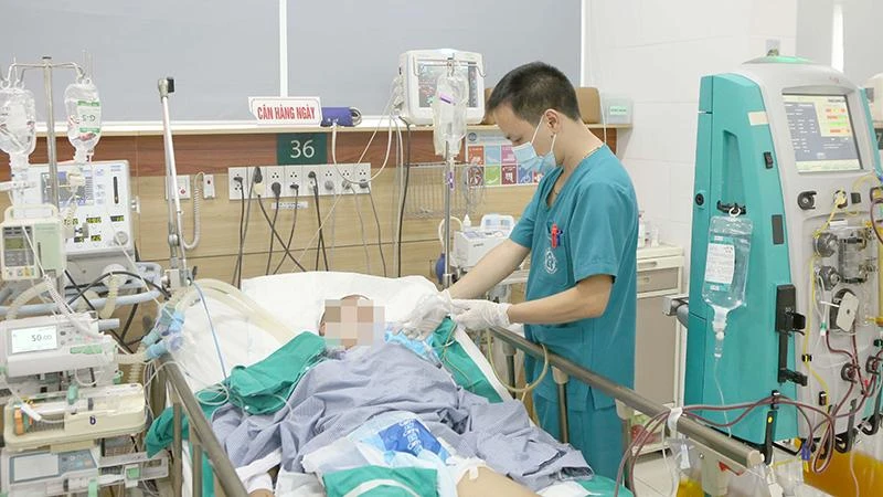 Điều trị cho người bệnh tại Trung tâm Chống độc, Bệnh viện Bạch Mai (Ảnh minh họa: bachmai.gov.vn).