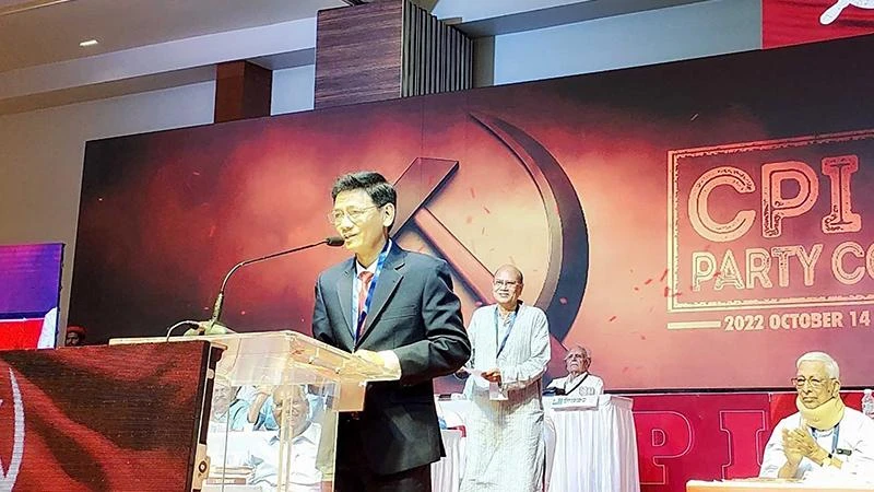 Ủy viên Trung ương Đảng, Bí thư Tỉnh ủy Sóc Trăng Lâm Văn Mẫn phát biểu tại Đại hội lần thứ 24 Đảng Cộng sản Ấn Độ. (Ảnh: TTXVN)