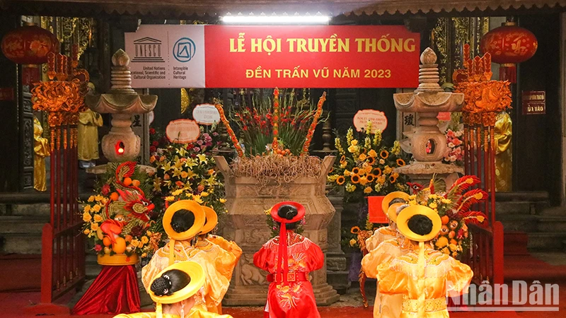 Lễ hội truyền thống Đền Trấn Vũ 2023.