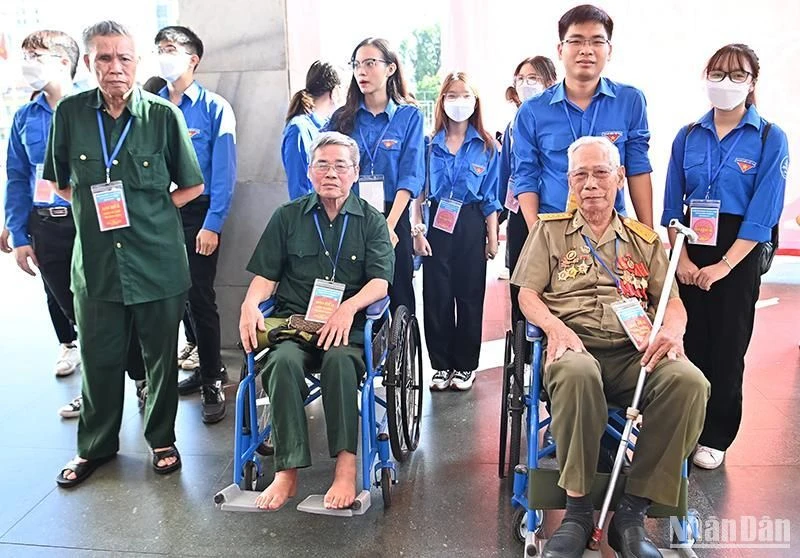 Các đại biểu thương binh nặng dự lễ kỷ niệm 75 năm Ngày Thương binh-Liệt sĩ tại Hà Nội ngày 24/7/2022. (Ảnh: ĐĂNG KHOA)