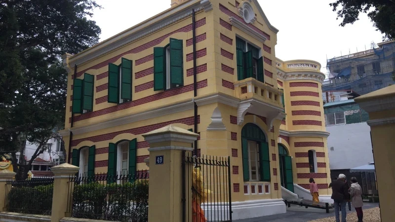 Tòa biệt thự Pháp cổ tại phố Trần Hưng Đạo, Hà Nội, sau khi được trùng tu. Ảnh: GIANG NAM