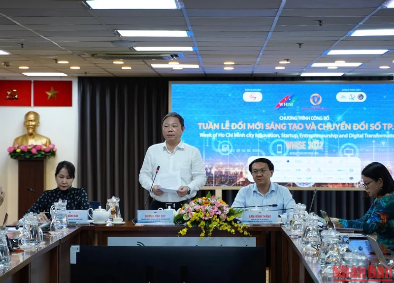Phó Chủ tịch Ủy ban nhân dân Thành phố Hồ Chí Minh phát biểu tại họp báo (ẢNH: THẾ ANH)