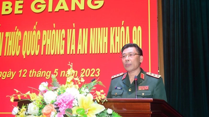Giám đốc Học viện Quốc phòng Trần Việt Khoa phát biểu tại buổi lễ.