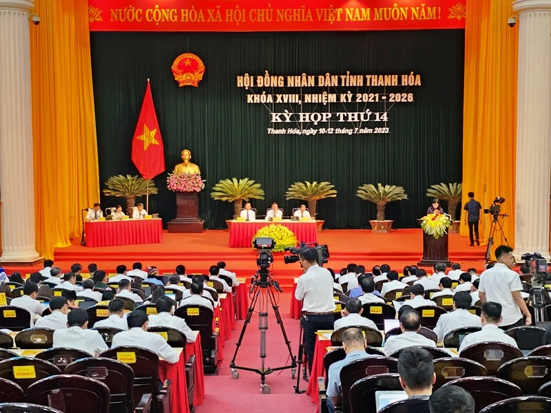 Quang cảnh kỳ họp Hội đồng nhân dân tỉnh Thanh Hóa lần thứ 14.
