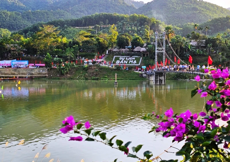 Khu du lịch Bản Mạ ở thị trấn huyện Thường Xuân, tỉnh Thanh Hóa.