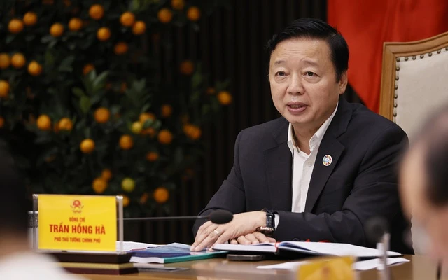 Phó Thủ tướng Trần Hồng Hà phát biểu ý kiến chỉ đạo cuộc họp. 