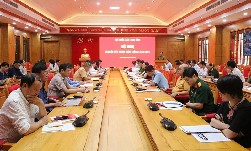 Quang cảnh hội nghị báo cáo viên Trung ương tháng 5/2024. 