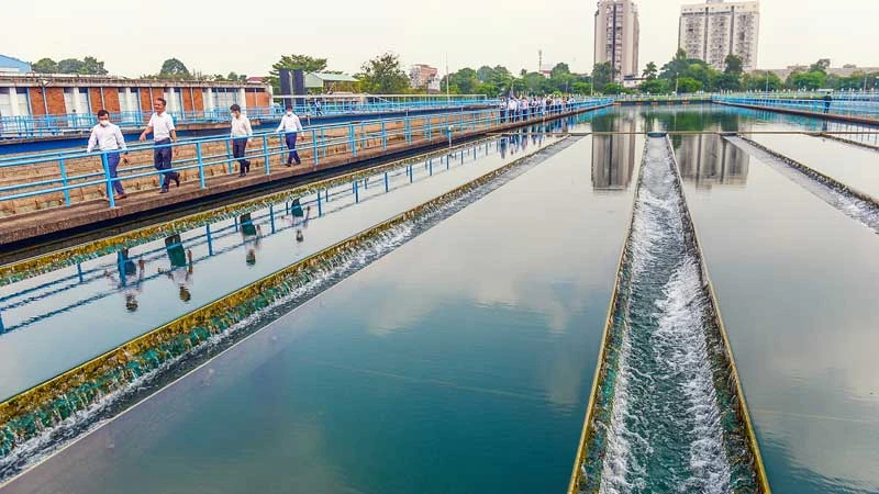 Nhà máy cấp nước Thủ Đức có công suất sản xuất nước cao nhất Thành phố Hồ Chí Minh.