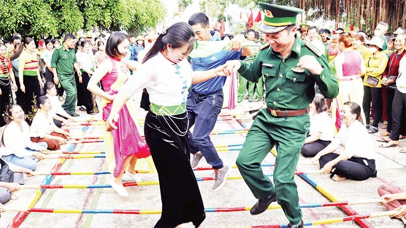 Thắm đượm tình quân dân ở địa bàn vùng biên tỉnh Đắk Lắk.