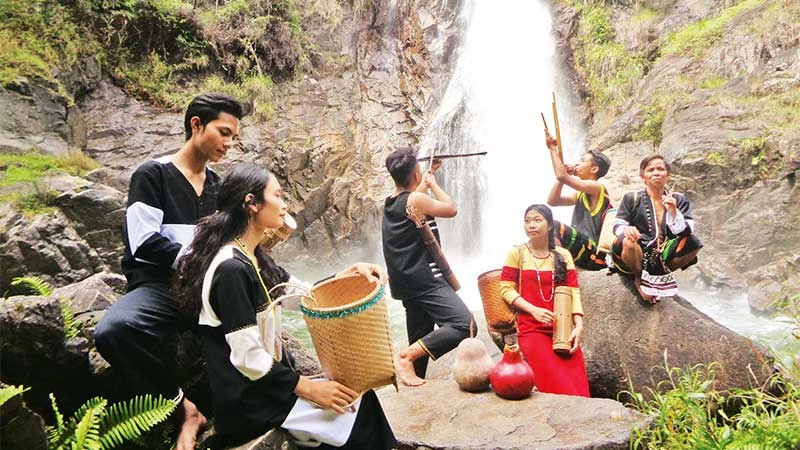 Văn hóa truyền thống của người Raglai được phát huy trong phát triển du lịch ở huyện miền núi Khánh Sơn.