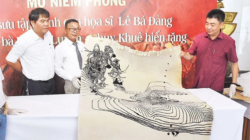 Bộ sưu tập tranh Lê Bá Đảng được mở niêm phong tại Bảo tàng Mỹ thuật Đà Nẵng.