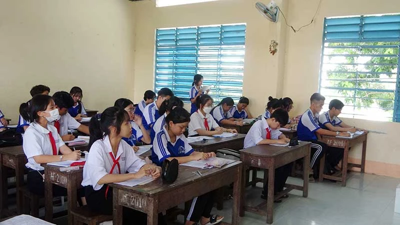 Lớp học của học sinh Khmer tại huyện Tri Tôn, tỉnh An Giang. (Ảnh TRẦN DŨNG)