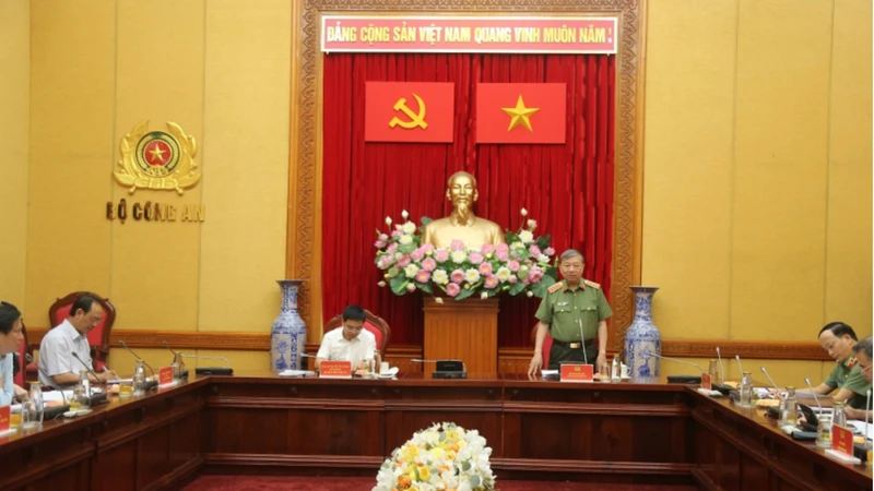 Đại tướng Tô Lâm phát biểu tại cuộc họp. (Ảnh: Cổng thông tin Chính phủ)