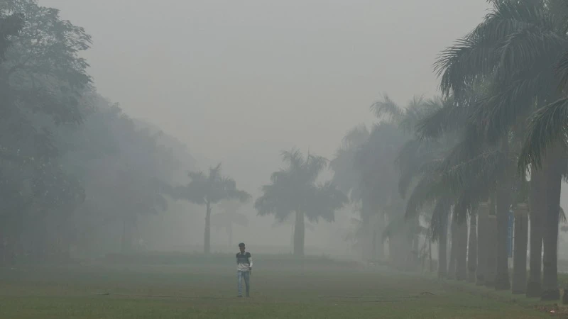 Ngày hôm nay, 13/11, Delhi đã chính thức vượt qua Lahore (Pakistan) để trở thành thành phố ô nhiễm nhất thế giới, theo bảng xếp hạng trực tiếp của IQAir. (Ảnh: Reuters)