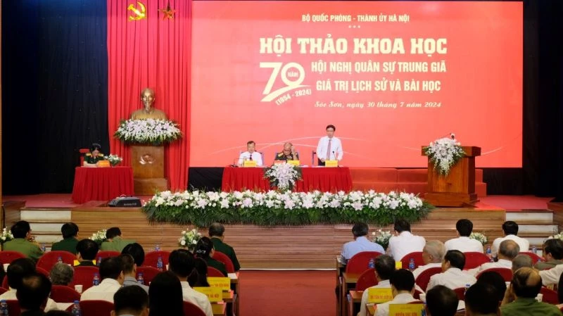 Hội thảo khoa học "70 năm Hội nghị quân sự Trung Giã - Giá trị lịch sử và bài học" tổ chức sáng 30/7 tại huyện Sóc Sơn, Hà Nội. 