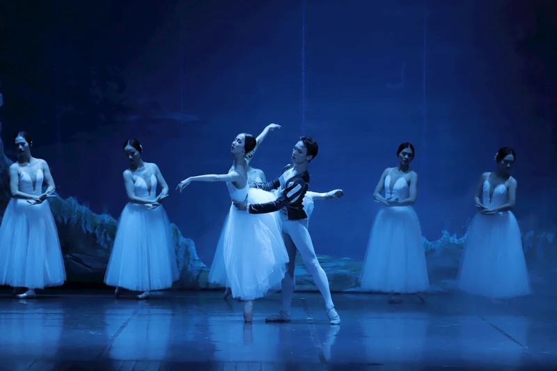 Vở ballet “Giselle” của Nhà hát Nhạc Vũ Kịch Việt Nam được đầu tư từ ngân sách nhà nước. Ảnh: VNOB