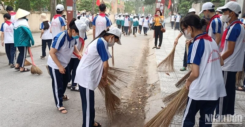 Thái Bình đẩy mạnh tổng vệ sinh môi trường tại tất cả các địa phương nhằm hạn chế tối đa dịch bệnh phát sinh, lây lan.