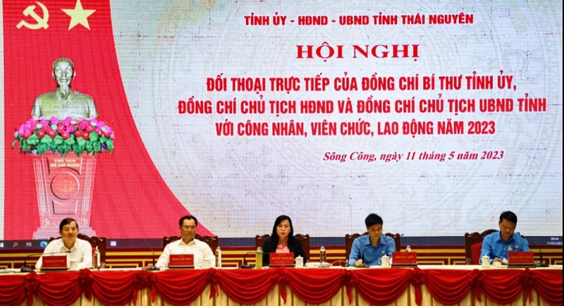 Lãnh đạo tỉnh Thái Nguyên và Tổng Liên đoàn Lao động Việt Nam đối thoại với công nhân, người lao động.