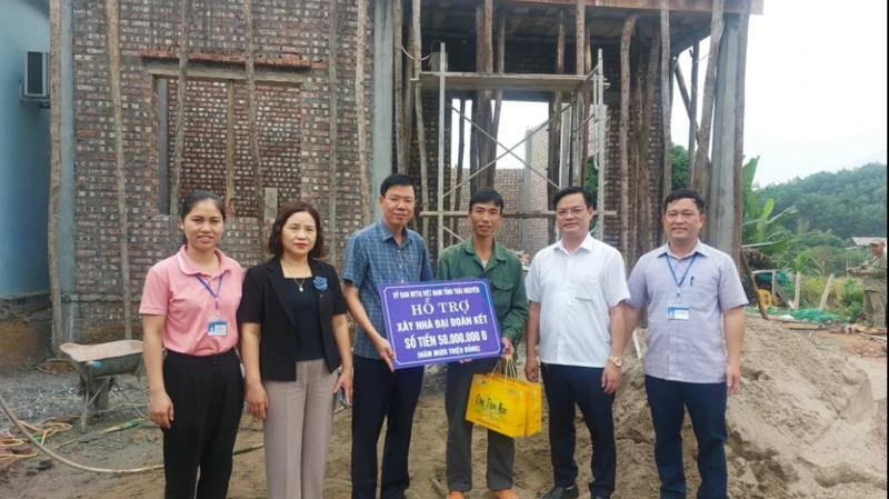 Năm 2023 các cấp, các ngành, doanh nghiệp tỉnh Thái Nguyên hỗ trợ xây mới, sửa chữa hơn 1.170 nhà ở cho các hộ nghèo, hộ cận nghèo, người yếu thế trên địa bàn.