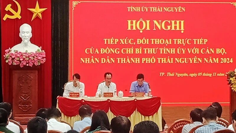 Buổi đối thoại cởi mở, thẳng thắn, chân tình giữa Bí thư Tỉnh ủy Thái Nguyên với cán bộ, nhân dân trên địa bàn thành phố Thái Nguyên.