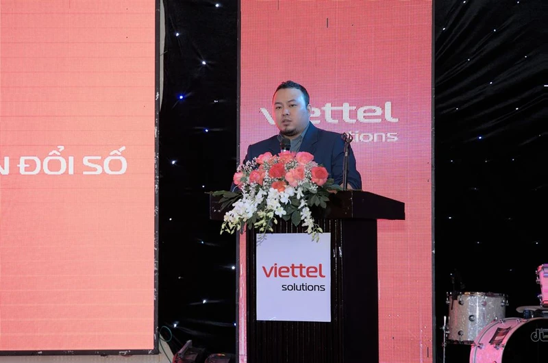 Ông Lê Quang Hiếu, Phó Tổng giám đốc Tổng công ty Giải pháp Doanh nghiệp Viettel (Viettel Solutions) phát biểu.