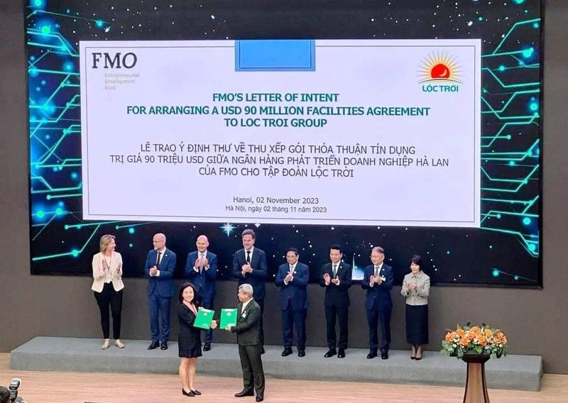 Ngày 2/11, Ngân hàng Phát triển doanh nghiệp Hà Lan và Tập đoàn Lộc Trời ký kết và trao đổi Ý định thư dưới sự chứng kiến của Thủ tướng Chính phủ Phạm Minh Chính và Thủ tướng Hà Lan Mark Rutte.