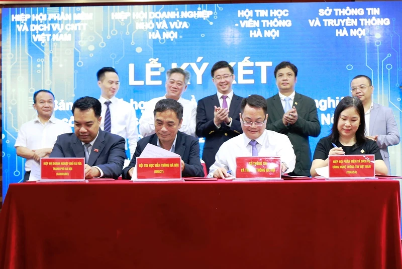Hiệp hội Phần mềm và Dịch vụ Công nghệ thông tin (VINASA) và Sở Thông tin và Truyền thông thành phố Hà Nội ký Bản ghi nhớ hợp tác.