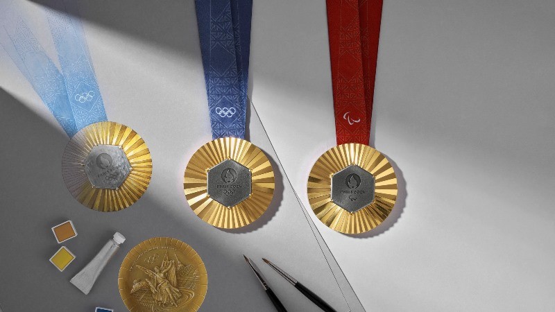 Huy chương Olympic và Paralympic 2024 làm từ mảnh ghép của tháp Eiffel