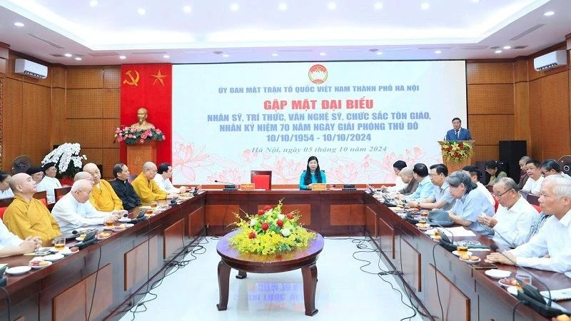 Thường trực Uỷ ban Mặt trận Tổ quốc thành phố gặp mặt đại biểu nhân sĩ, trí thức, văn nghệ sĩ, chức sắc tôn giáo 