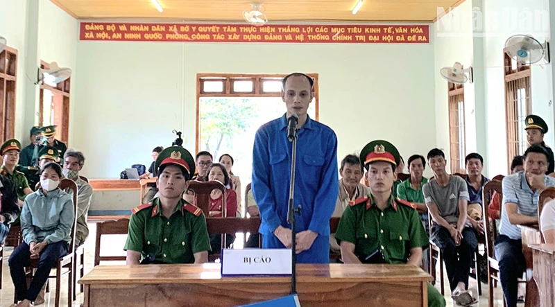 Bị cáo Hà Văn Hòa tại phiên tòa.