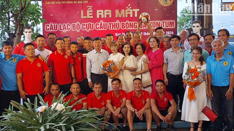 Lễ ra mắt Câu lạc bộ Cựu cầu thủ bóng đá Kon Tum.