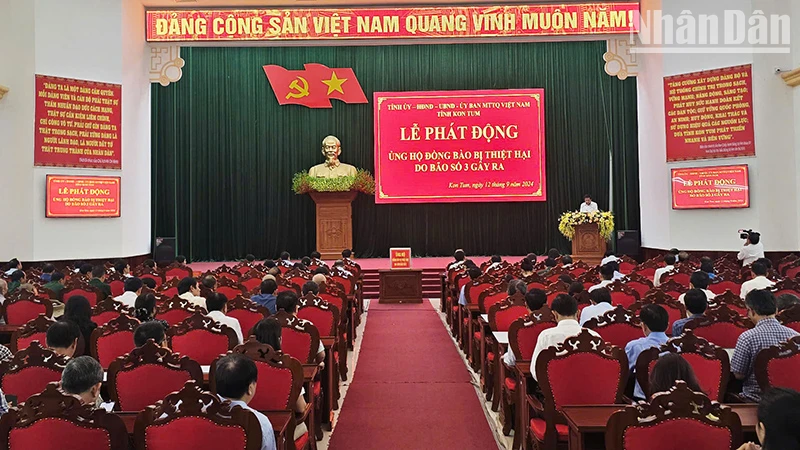 Quang cảnh buổi lễ.