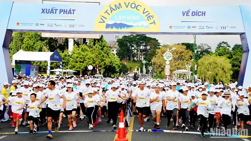 S-Race 2023 chính thức khai mạc tại thành phố Đà Lạt, Lâm Đồng thu hút đông đảo học sinh, sinh viên, thầy cô và phụ huynh tham gia. 