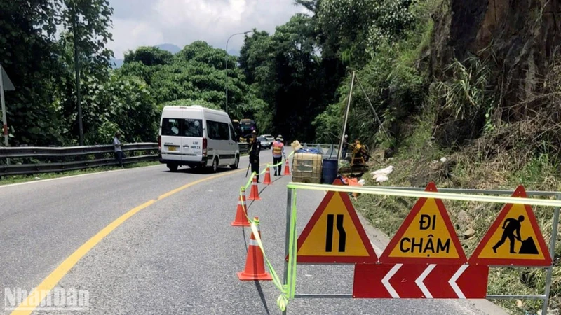 Hạn chế lưu thông đối với các loại ô-tô tham gia giao thông qua đèo Bảo Lộc dự kiến từ ngày 20 đến 30/8.