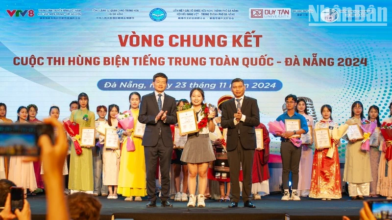 Quán quân Cuộc thi hùng biện tiếng Trung toàn quốc-Đà Nẵng 2024.