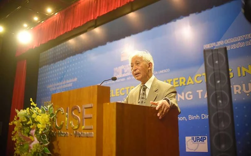 GS Trần Thanh Vân phát biểu tại hội nghị.