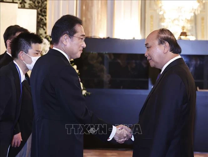 Chủ tịch nước Nguyễn Xuân Phúc và Thủ tướng Nhật Bản Kishida Fumio.