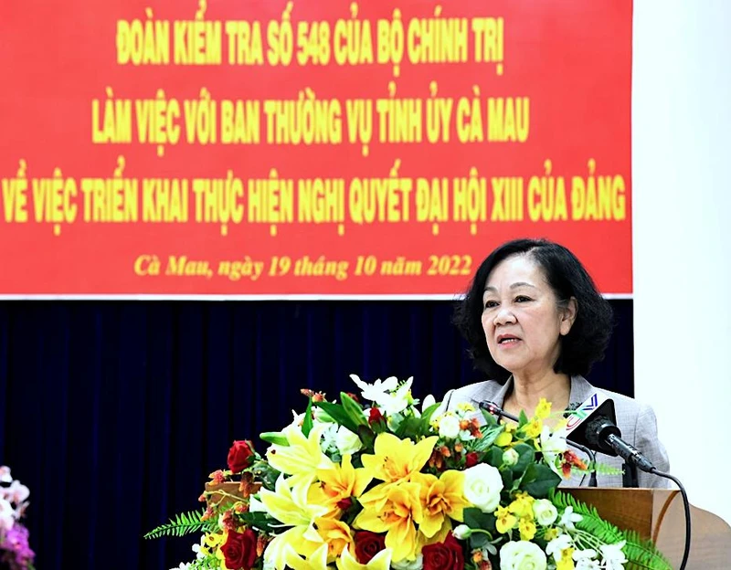 Đồng chí Trương Thị Mai phát biểu tại buổi công bố dự thảo kết quả kiểm tra việc thực hiện Nghị quyết Đại hội XIII tại Cà Mau.