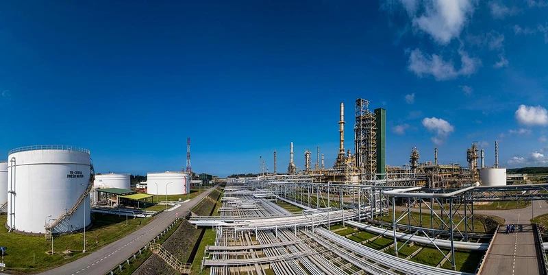 Nhà máy lọc dầu Dung Quất tăng công suất tối đa nhằm bảo đảm nguồn cung xăng dầu cho thị trường.
