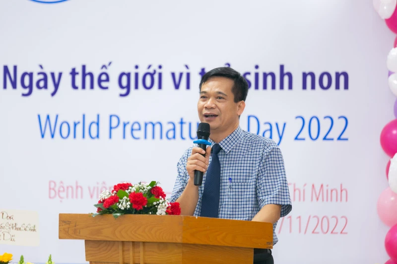 Ông Trần Đăng Khoa, Phó Vụ trưởng Vụ Sức khoẻ Bà mẹ-Trẻ em (Bộ Y tế) phát biểu tại Lễ hưởng ứng Ngày Thế giới vì Trẻ sinh non tại Bệnh viện Phụ sản Từ Dũ, Thành phố Hồ Chí Minh. (Ảnh: UNICEF Việt Nam)